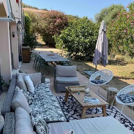 Rez De Chaussee Avec Piscine Daire