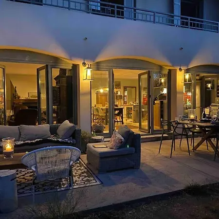 Rez De Chaussee Avec Piscine Piana (Corsica)