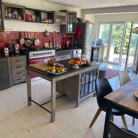 Rez De Chaussee Avec Piscine Apartman Piana