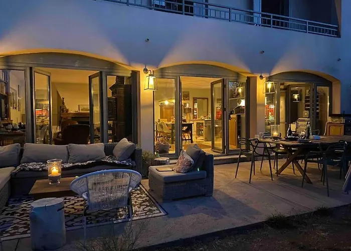 Rez De Chaussee Avec Piscine Piana (Corsica)