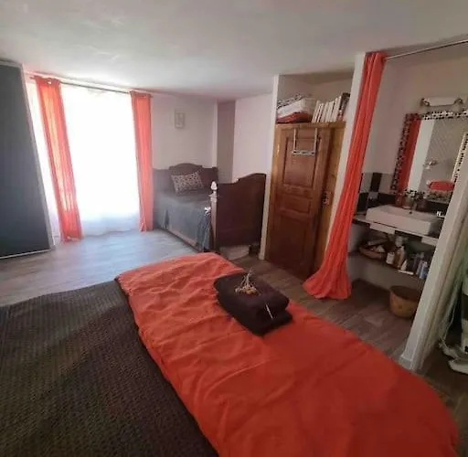 Rez De Chaussee Avec Piscine Daire *